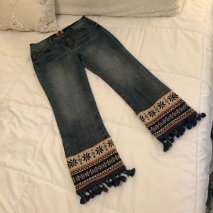 NWOT! Driftwood Embroidered Fringe Jeans